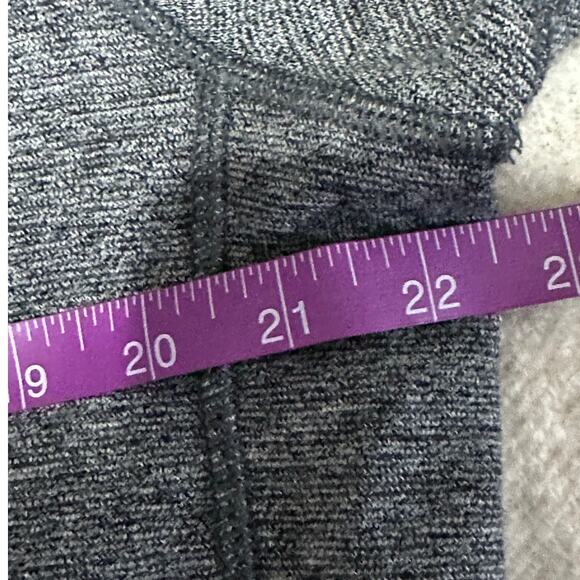 Tommy Bahama Gray and Black Reversible Long Sleeve Crew Neck Top Size LT - Picture 6 of 7